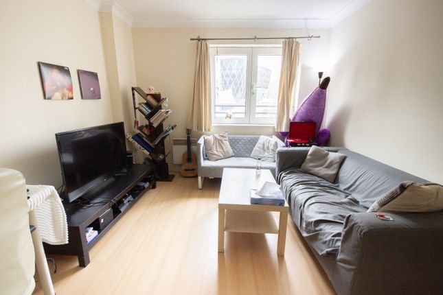 2 bed property, in Citygate, £165,000