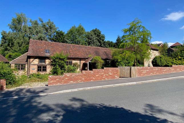 3 bed property, in Sturt Road, £650,000