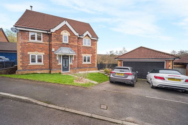 5 bed property, in Golwg-Y-Coed, £500,000