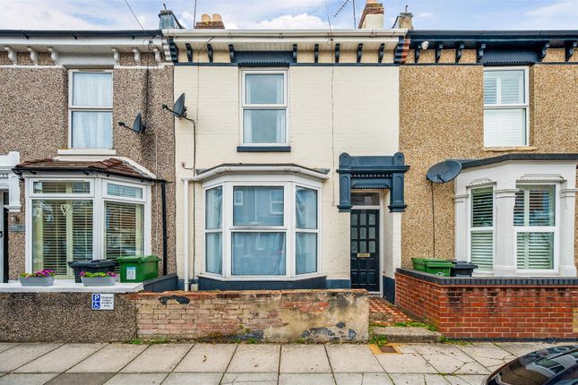 3 bed property, in Highgate Road, £235,000