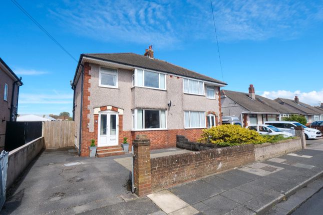 3 bed property, in Corringham Road, £200,000