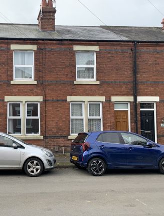 2 bed property, in 27 Arnold Avenue, £90,000