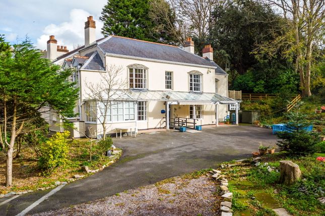 8 bed property, in Langleigh Road, £900,000
