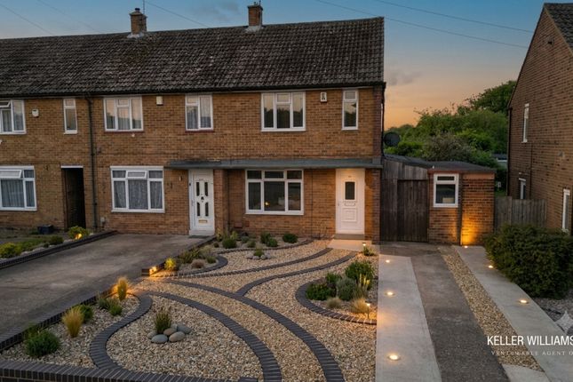 2 bed property, in Repton Avenue, £170,000