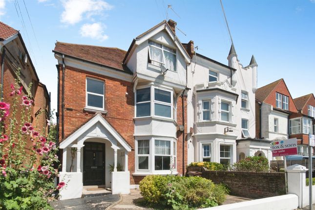 2 bed property, in Jameson Road, £185,000