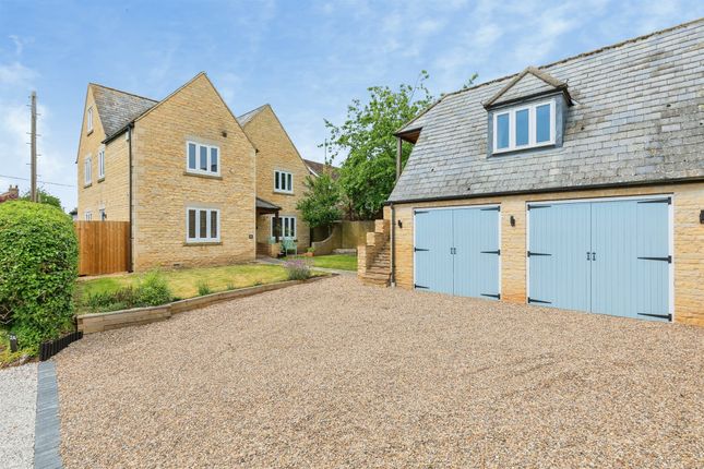 6 bed property, in Cross Lane, £750,000
