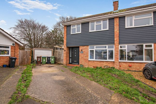 3 bed property, in Coniston Close, £365,000