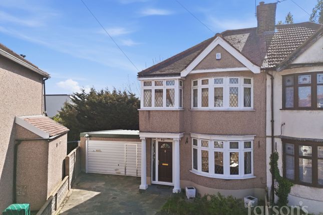 3 bed property, in Temple Avenue, £600,000