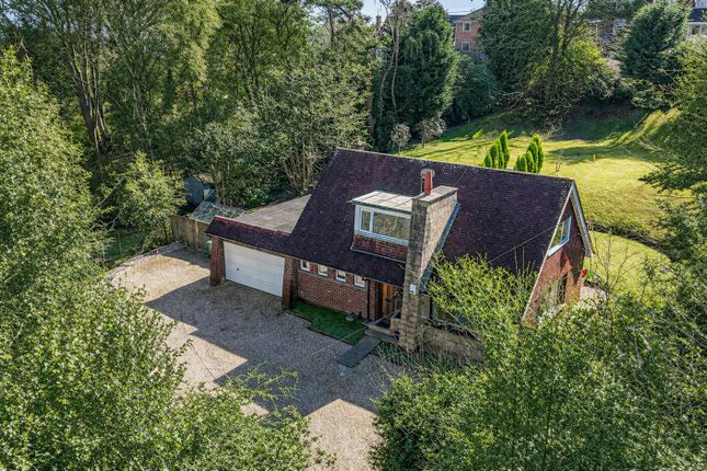 4 bed property, in Battery Hill, £725,000