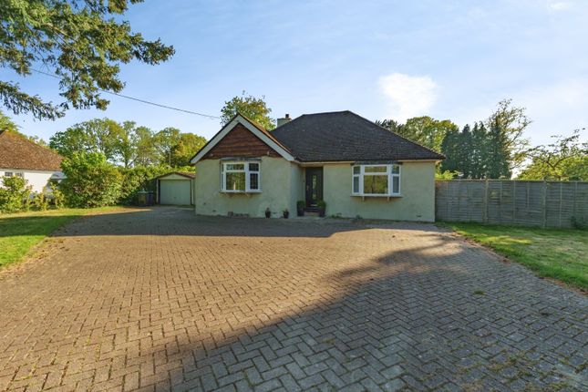 3 bed property, in Broadbridge Lane, £700,000