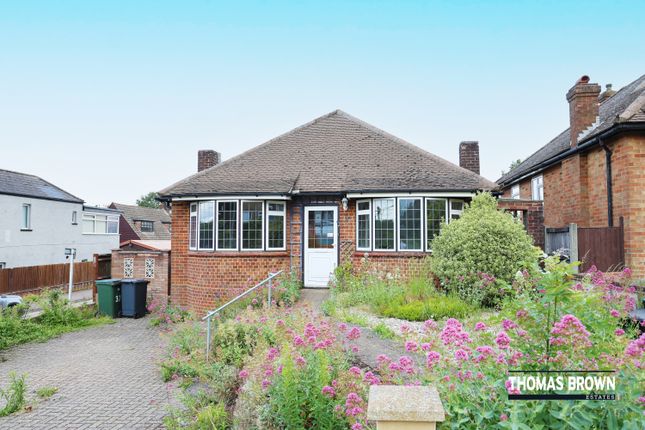 2 bed property, in Glentrammon Road, £525,000
