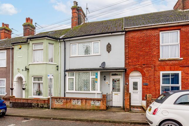 3 bed property, in Raglan Street, £180,000