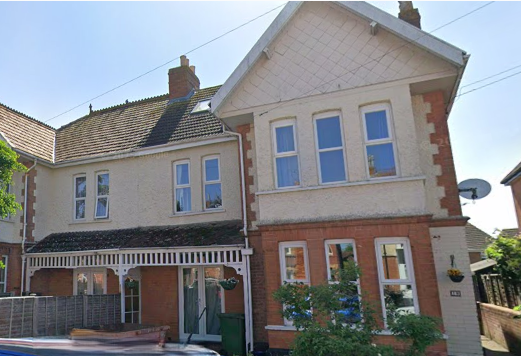 4 bed property, in Jaycroft Road, £350,000