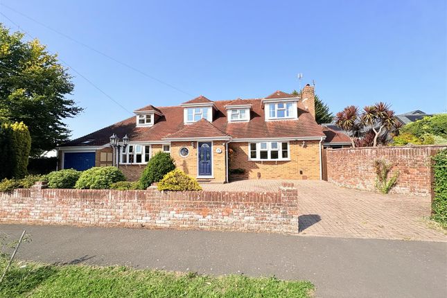4 bed property, in Great Gays, £795,950