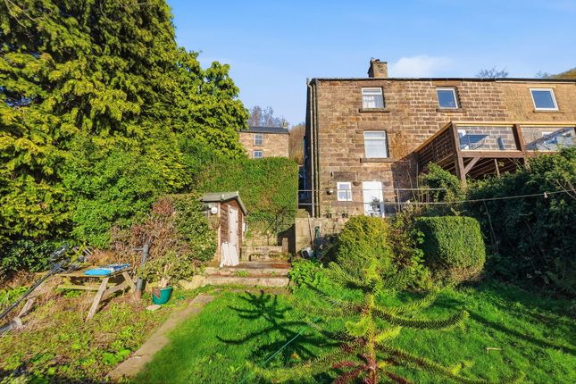 1 bed property, in Greenaway Lane, £199,950