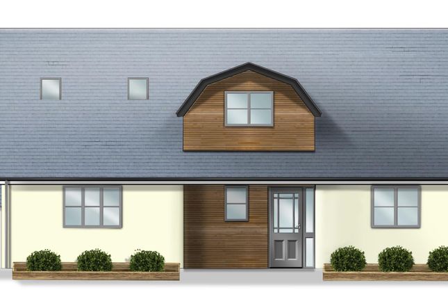 3 bed property, in Station Road, £110,000