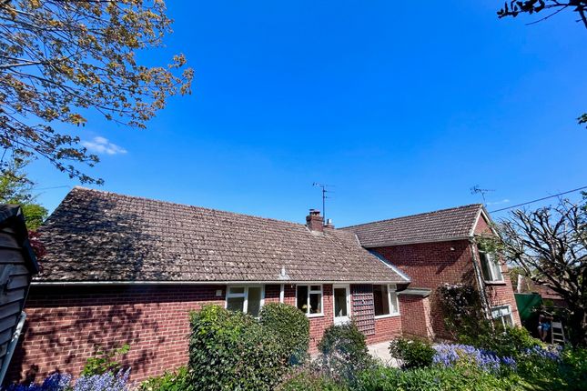 4 bed property, in High Street, £695,000