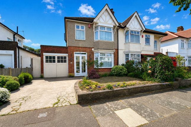 3 bed property, in Crantock Road, £725,000