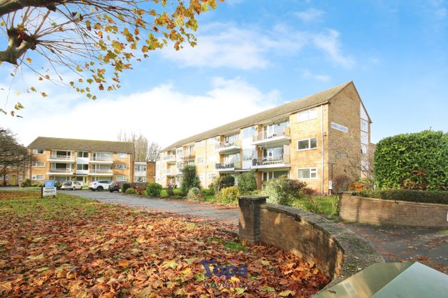 Studio, in Morfa Gardens, £97,500