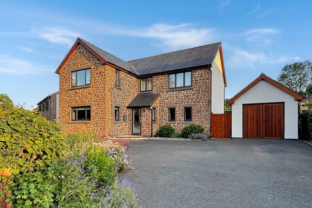 4 bed property, in Hoarwithy, £650,000