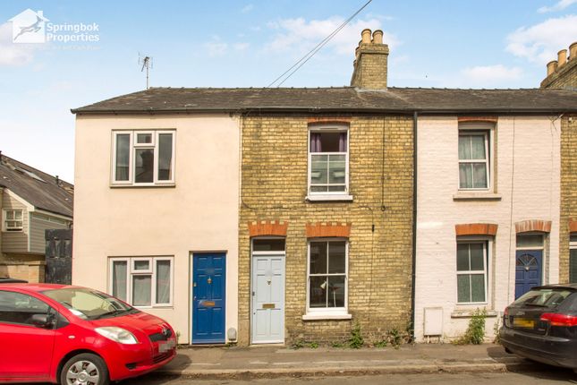 2 bed property, in Catherine Street, £485,000