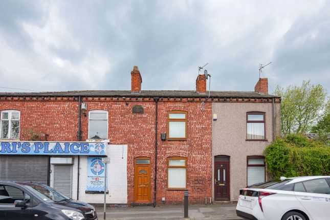 2 bed property, in Westleigh Lane, £94,000