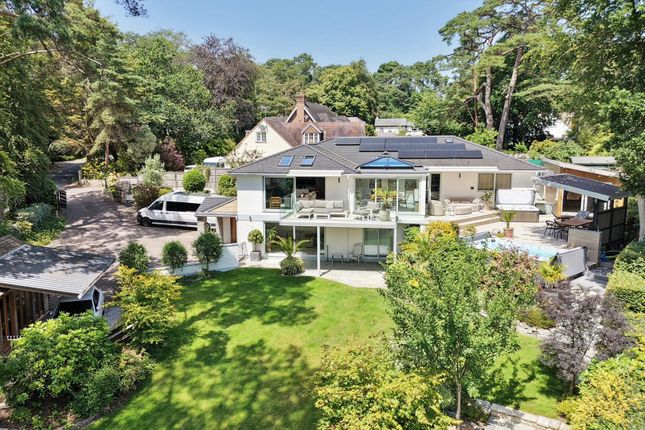 5 bed property, in Northleigh Lane, £1,600,000