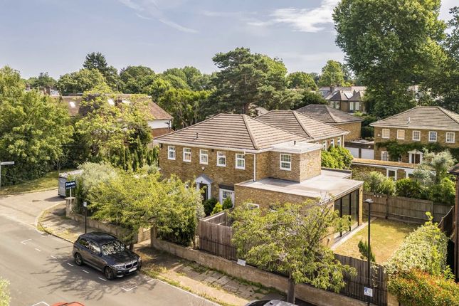 4 bed property, in Chara Place, £1,750,000