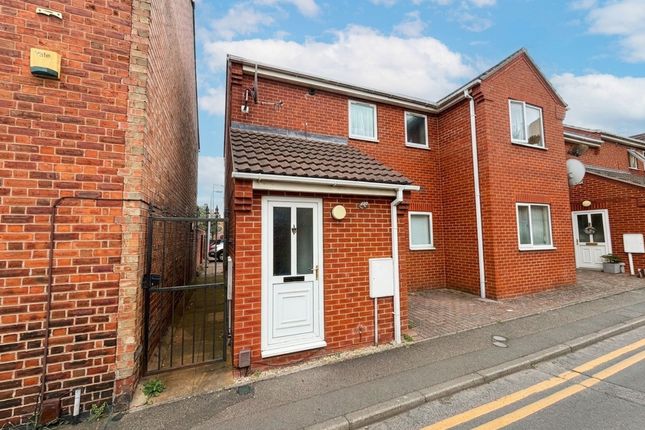2 bed property, in Brewery Hill, £95,000