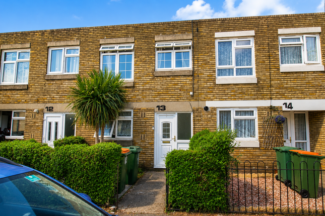 3 bed property, in Abbotsbury Close, £515,000