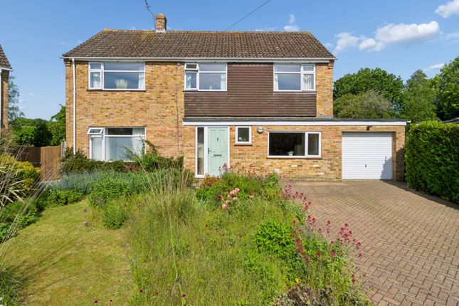 5 bed property, in Wellhouse Way, £850,000