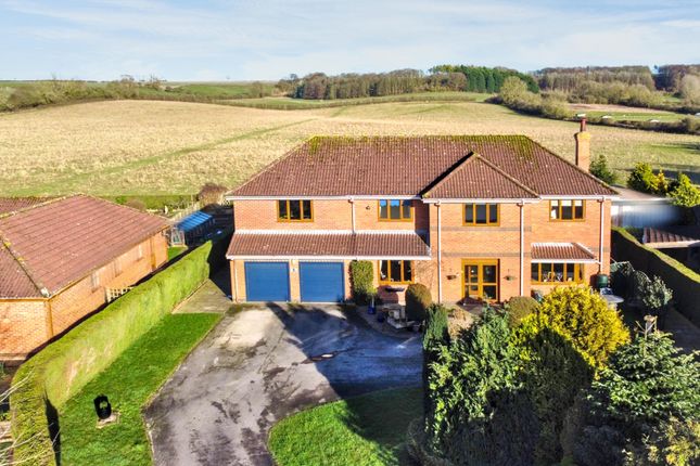 4 bed property, in 5 Glebe Close, £650,000