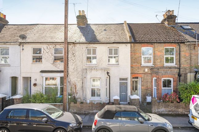 3 bed property, in Arthur Road, £595,000