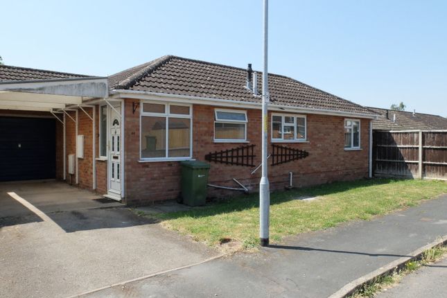 2 bed property, in Churchill Meadow, £225,000