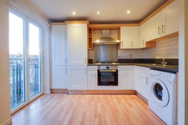 2 bed property, in Hermitage Court, £140,000