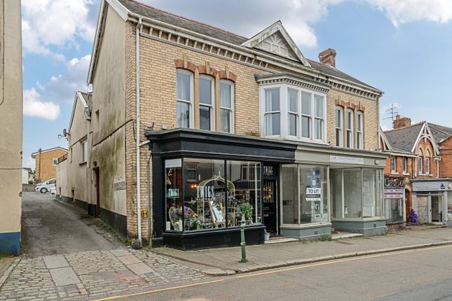 3 bed property, in Newport Road, £200,000