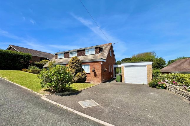 3 bed property, in Totland Bay, £535,000