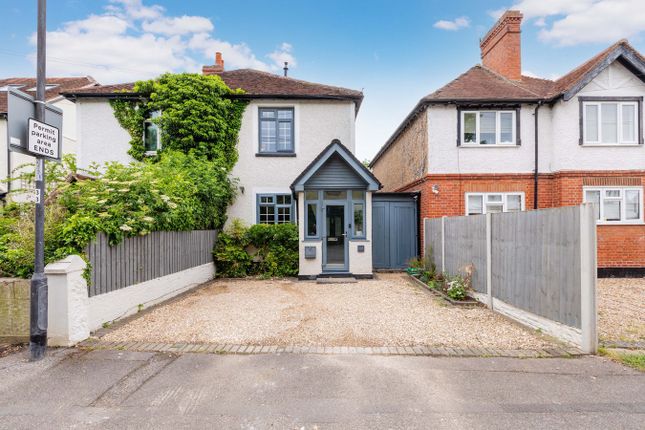 3 bed property, in Blackamoor Lane, £600,000