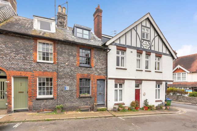 2 bed property, in Sun Street, £380,000