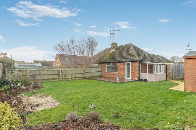 2 bed property, in St Annes Road, £284,000