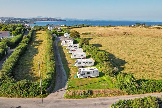 4 bed property, in Ael Y Bryn, £695,000