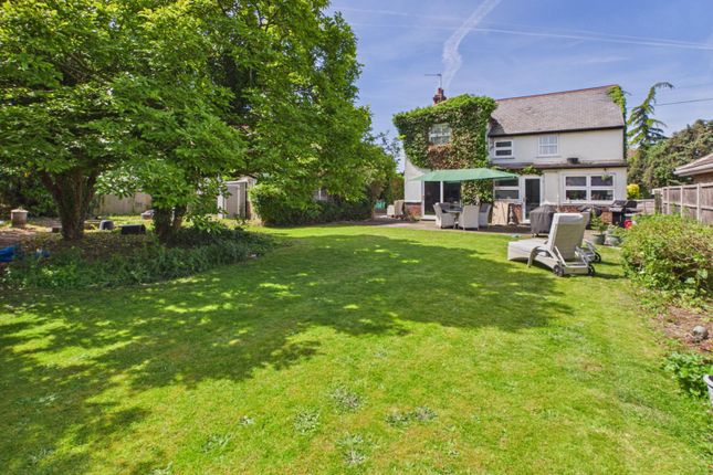 4 bed property, in Norfolk Cottage, £975,000