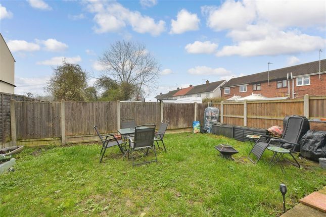 1 bed property, in Bardfield, £90,000