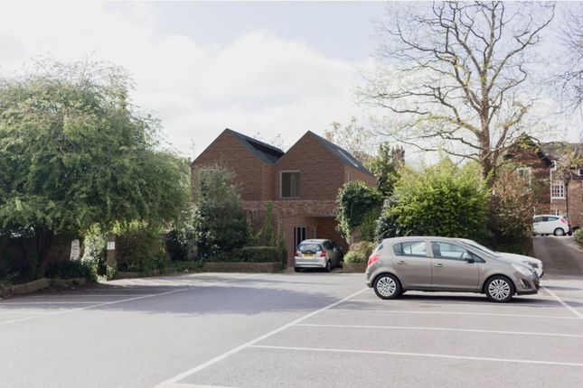 Studio, in Garden Plot, £350,000