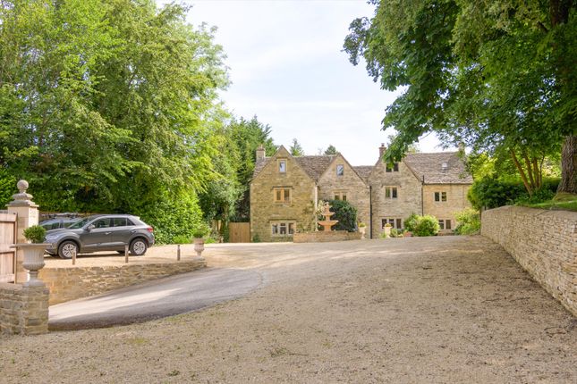 9 bed property, in Cowcombe Hill, £1,750,000