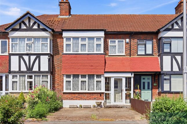3 bed property, in Brackley Square, £550,000