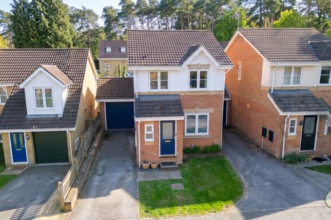 3 bed property, in Queens Ride, £500,000