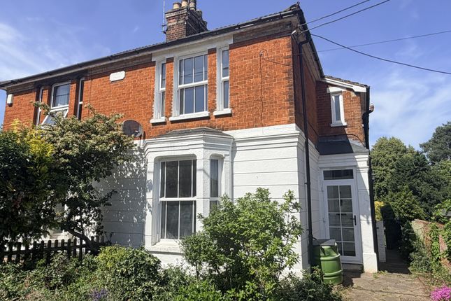 3 bed property, in Victoria Road, £450,000