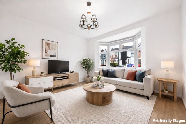 2 bed property, in Higham Hill Road, £575,000