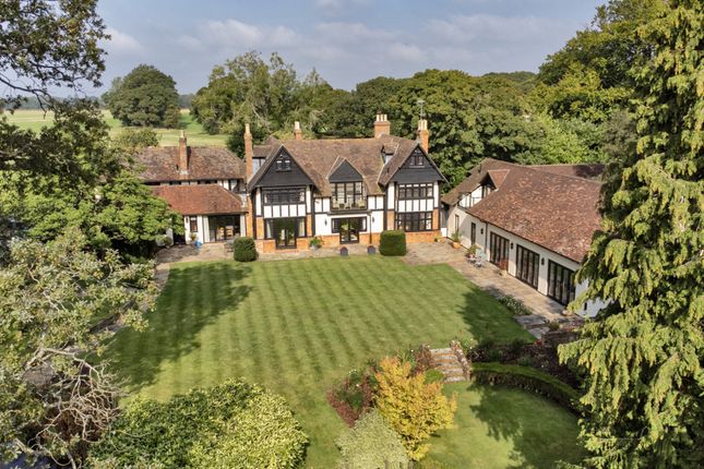6 bed property, in House & Gardens - Chalksole Manor, £2,250,000